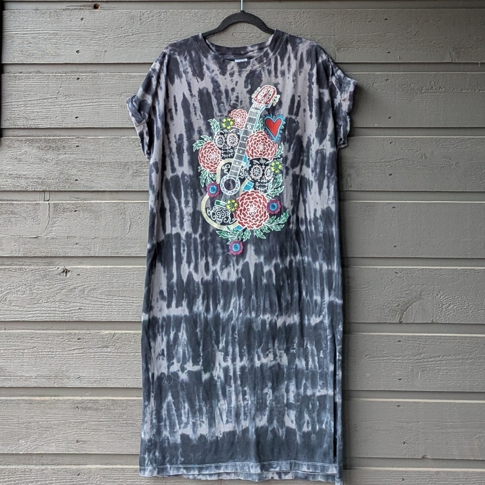 Disney Coco Sugar Skulls Embroidered Tie Dye Long Line Nightgown Size Large